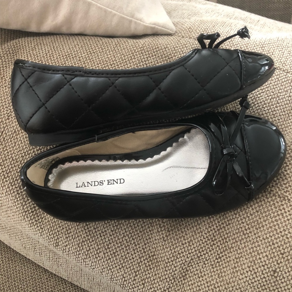 Lands End black quilted toddler size 9 dress shoe